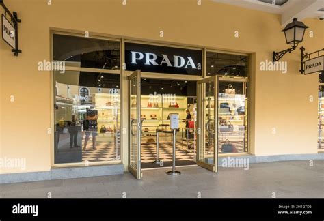 prada outlet malaga